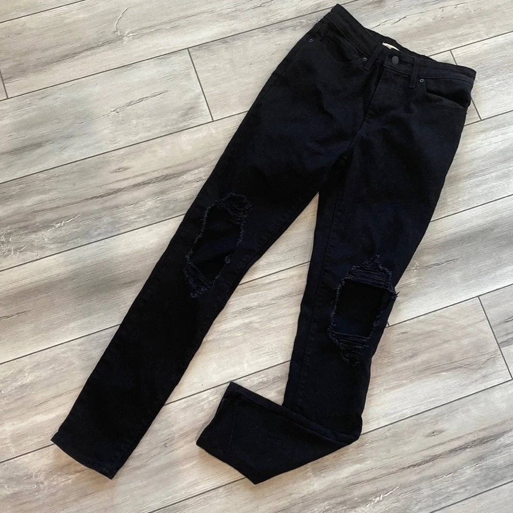 Levi’s 721 high rise skinny jeans size 27
